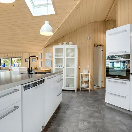 Four-bedroom Holiday In
