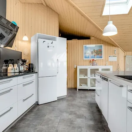 Four-bedroom Holiday In