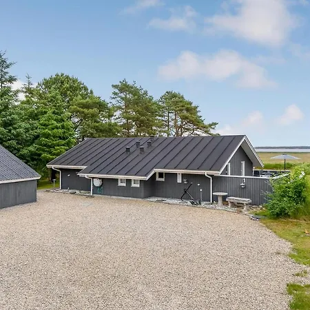 Four-bedroom Holiday In Casa de Férias