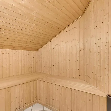 Four-bedroom Holiday In Casa de Férias Blåvand